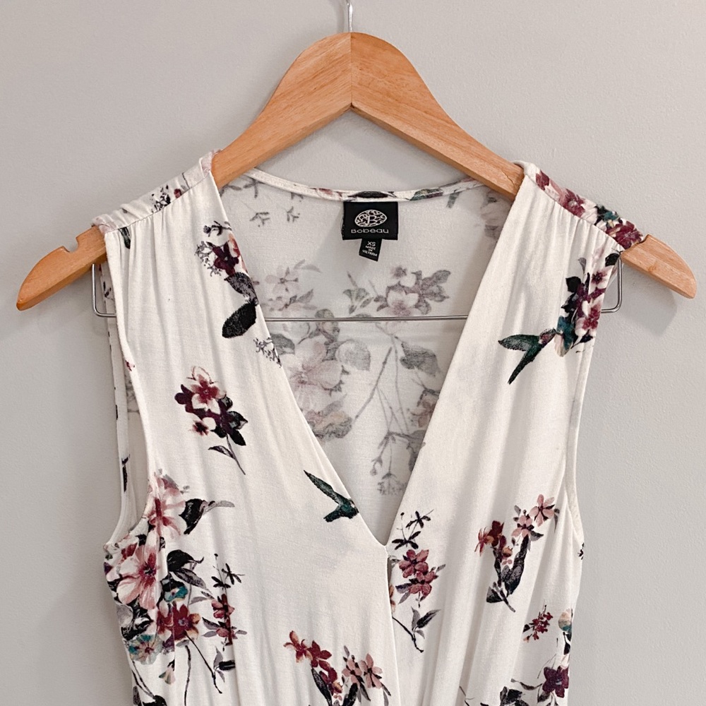 SALE🌻 Floral Surplice Top 🥀 (was $12)